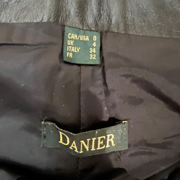 Leather pants Danier size 0 - Picture 4 of 4